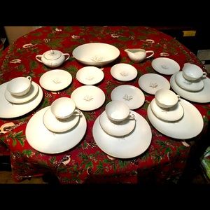 Mid century (50’s) China set.